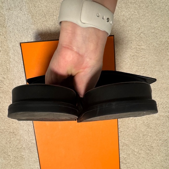 Hermès Chypre Sandal, Women’s, Leather Noir Black Size 38 or US size 8 - Picture 4 of 9